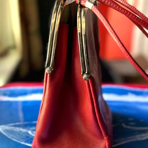 Sold - Picture 5 of 11